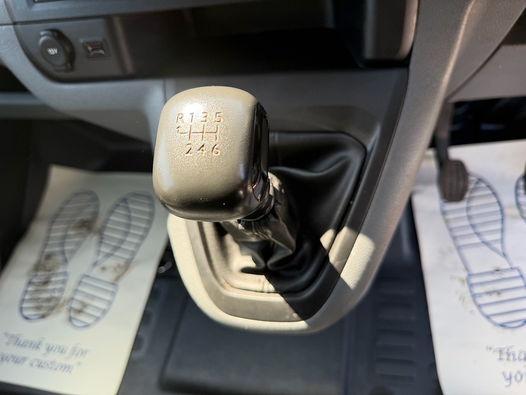 Toyota PROACE City Bluehdi Icon U997 Ulez White #14
