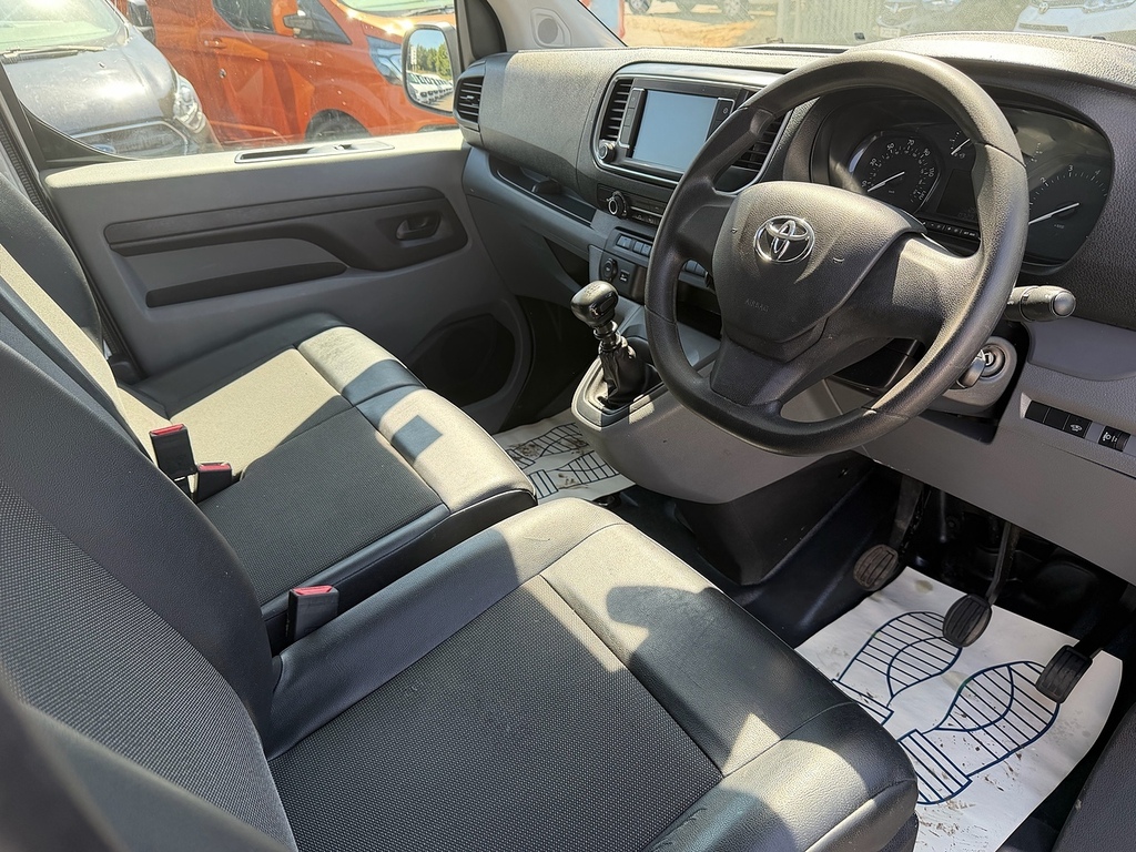 Toyota PROACE City Bluehdi Icon U997 Ulez White #11