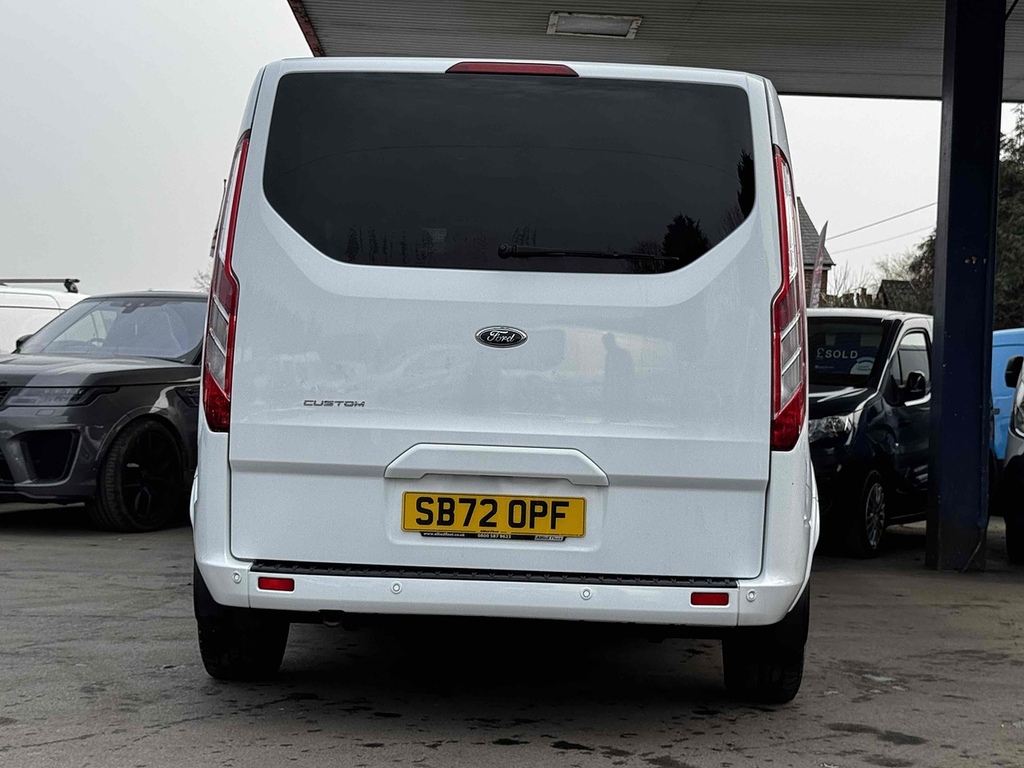 Ford Tourneo Custom 320 Ecoblue Titanium Minibus 2.0 White #5