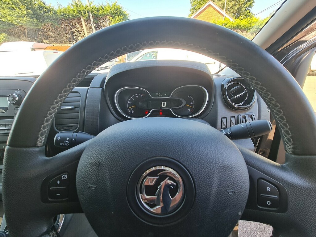Vauxhall Vivaro 1.6 Cdti L2h1 2900 Lwb Euro 6 No Vat Van 120 Bhp White #23