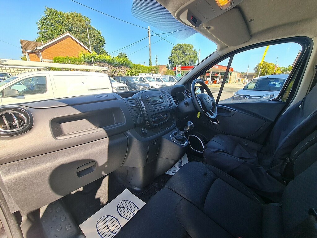 Vauxhall Vivaro 1.6 Cdti L2h1 2900 Lwb Euro 6 No Vat Van 120 Bhp White #7
