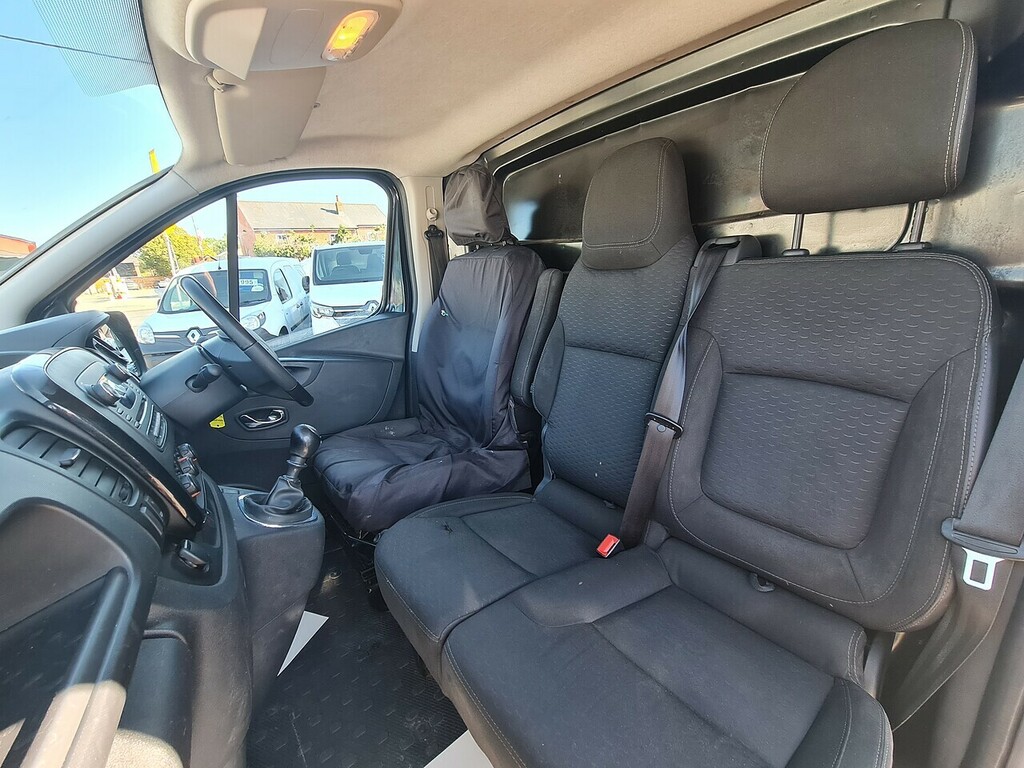 Vauxhall Vivaro 1.6 Cdti 2700 Biturbo Sportive Panel Van Diese Black #6