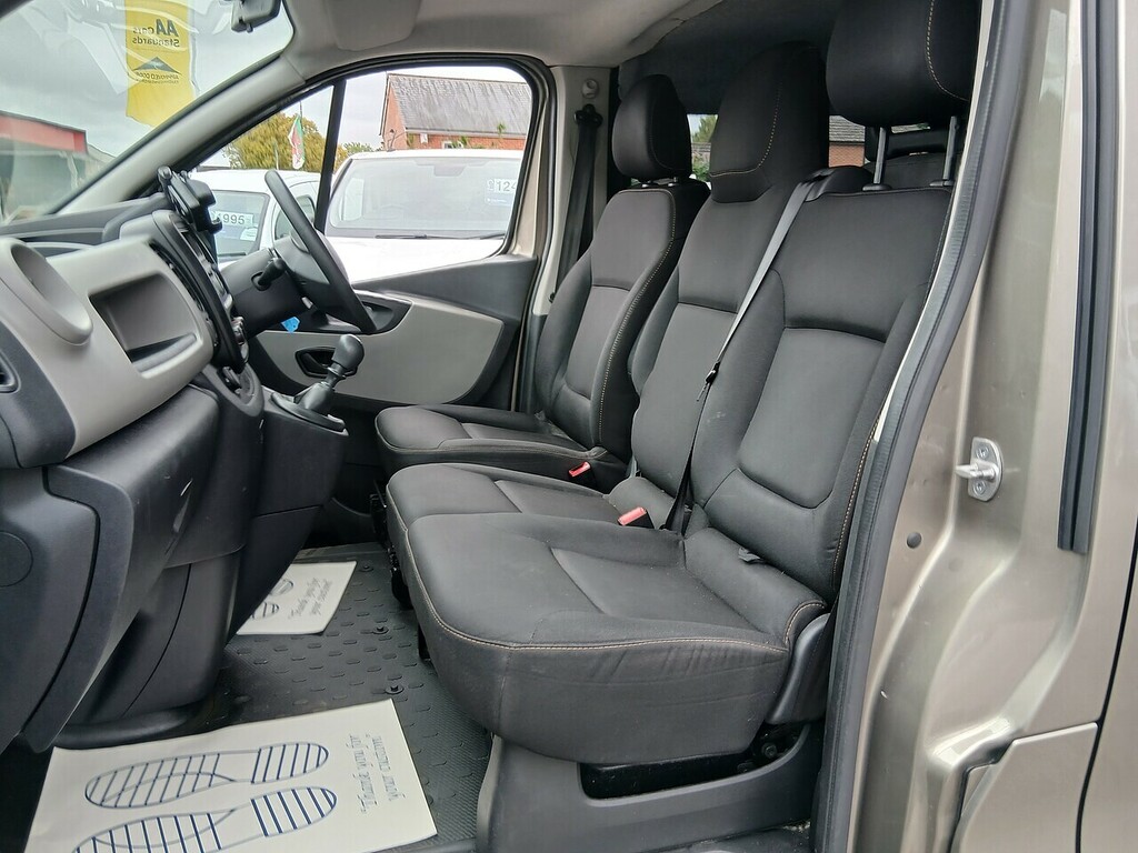 Renault Trafic Lh29 Business Plus Energy Dci 1.6 Panel Van Ma SC16MWV Beige #6