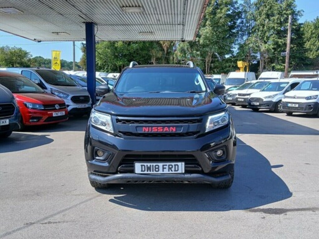 Nissan Navara 2.3 Dci Tekna Pickup Double Cab Black #2