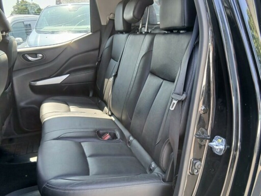 Nissan Navara 2.3 Dci Tekna 4Wd Euro 6 Sunroof Silver #8