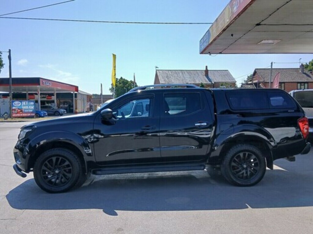 Nissan Navara 2.3 Dci Tekna Pickup Double Cab Black #4