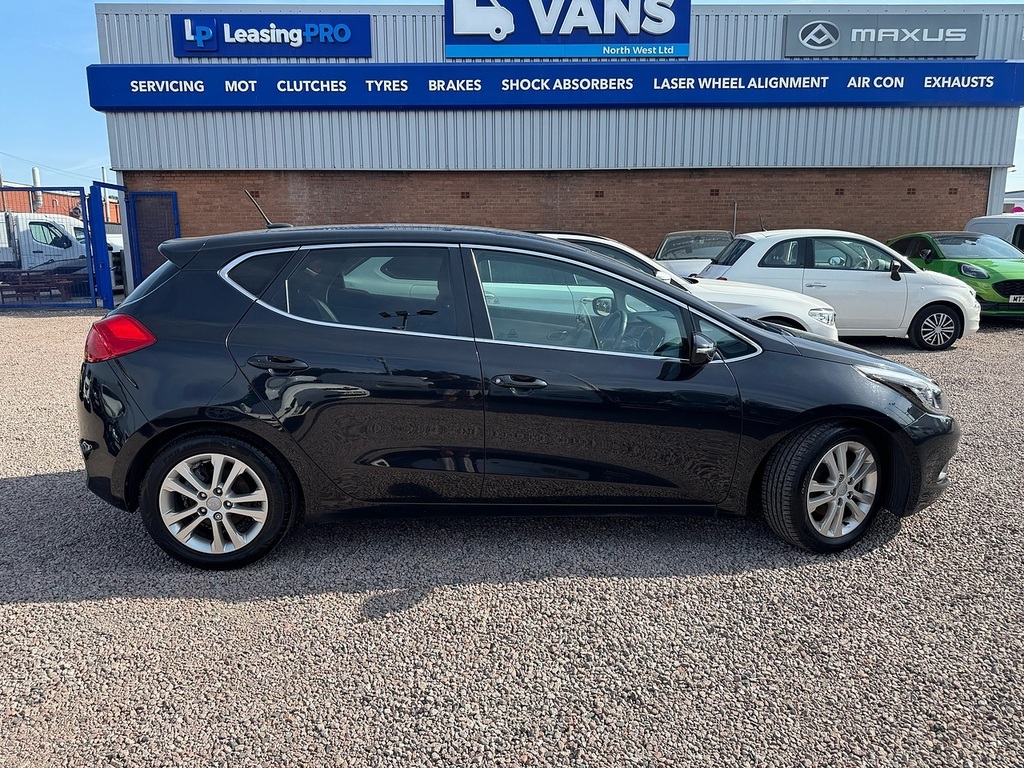 Kia Ceed Gdi 3 Black #5