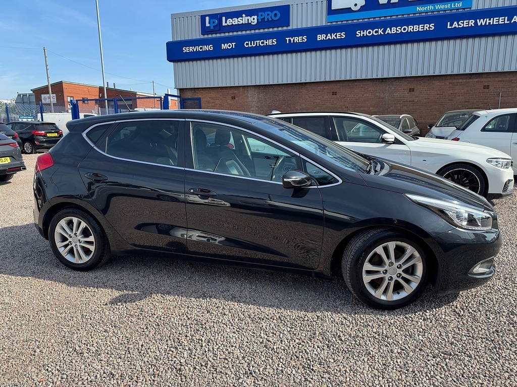 Kia Ceed Gdi 3 Black #3