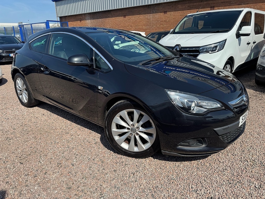 Vauxhall Astra GTC Cdti Sri Black #3