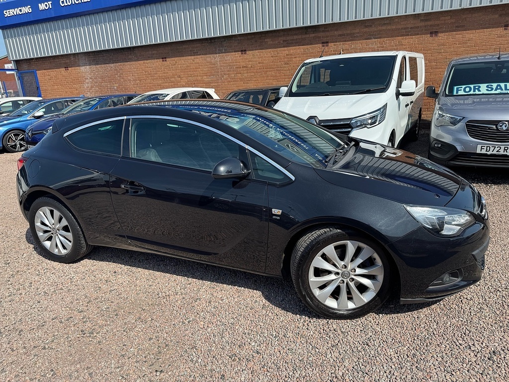 Vauxhall Astra GTC Cdti Sri Black #6