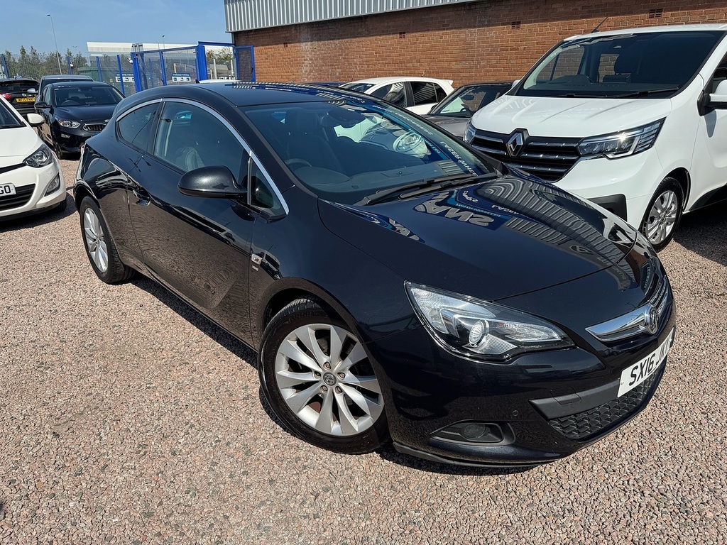 Vauxhall Astra GTC Cdti Sri Black #2