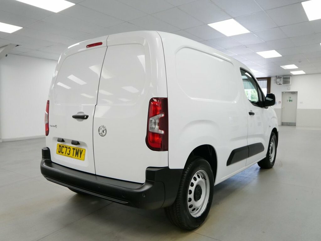 Vauxhall Combo-e Life 52Kwh Ultimate Mpv 7.4Kw Charge Green #11