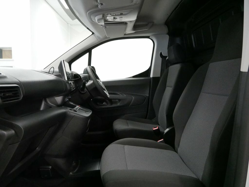 Vauxhall Combo-e Life 52Kwh Ultimate Mpv 7.4Kw Charge Green #23
