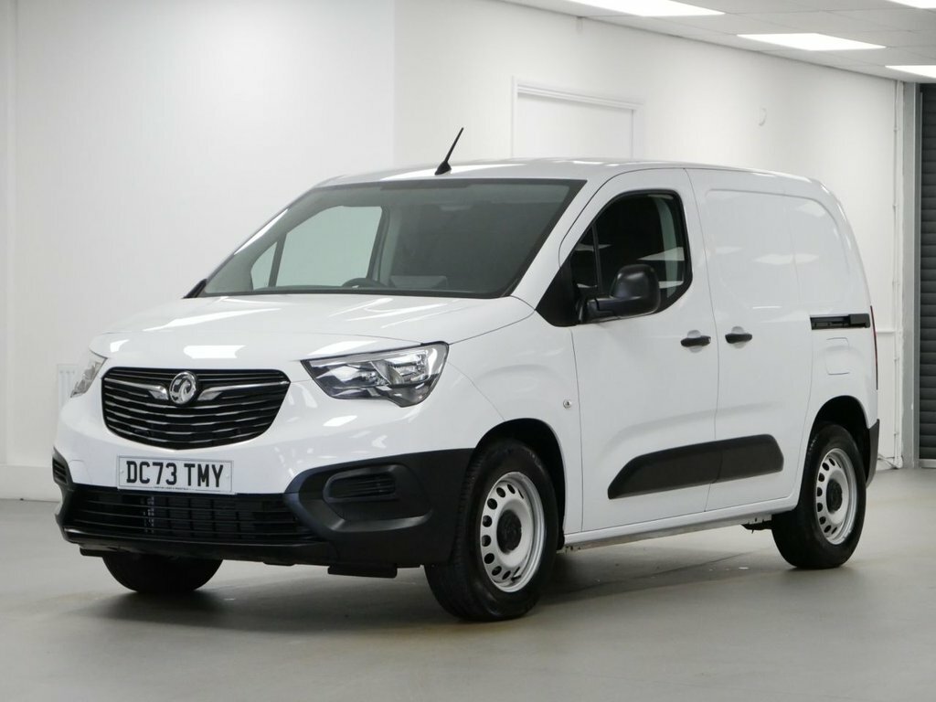 Vauxhall Combo-e Life Mpv White