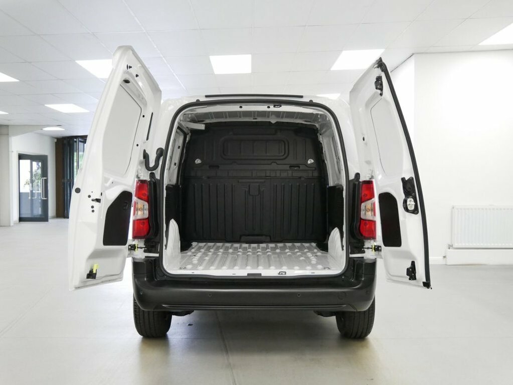 Vauxhall Combo-e Life Mpv White #5