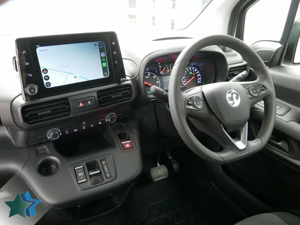 Vauxhall Combo-e Life Mpv White #3