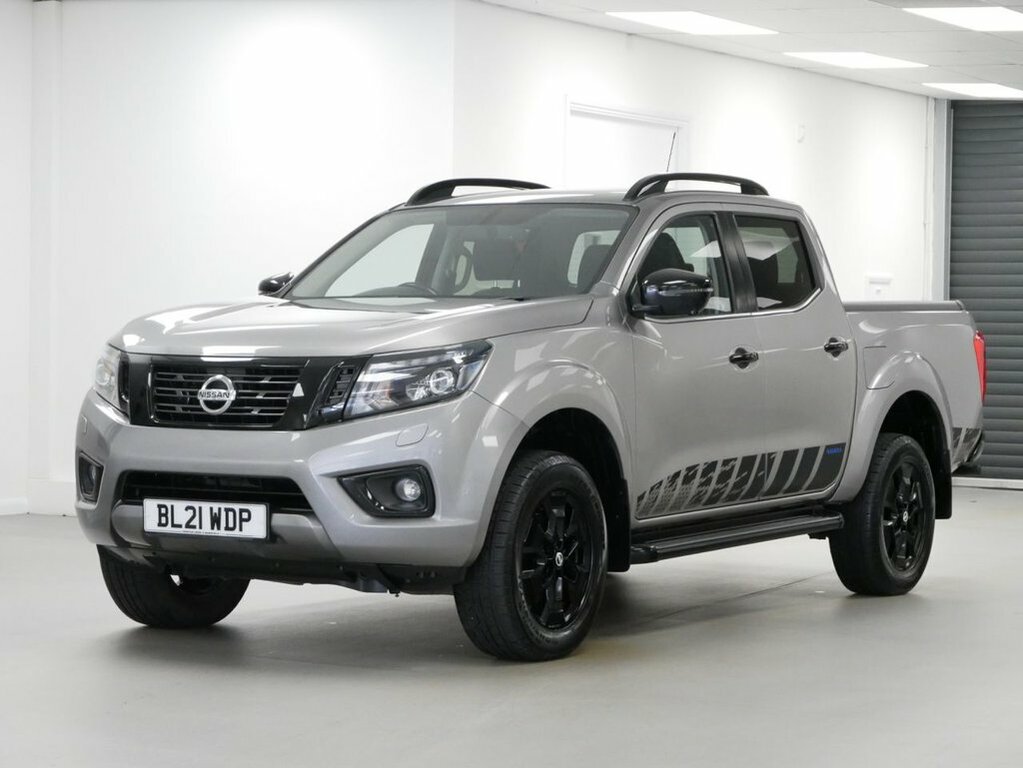 Nissan Navara 2.3L Dci N-guard Pickup Double Cab Grey
