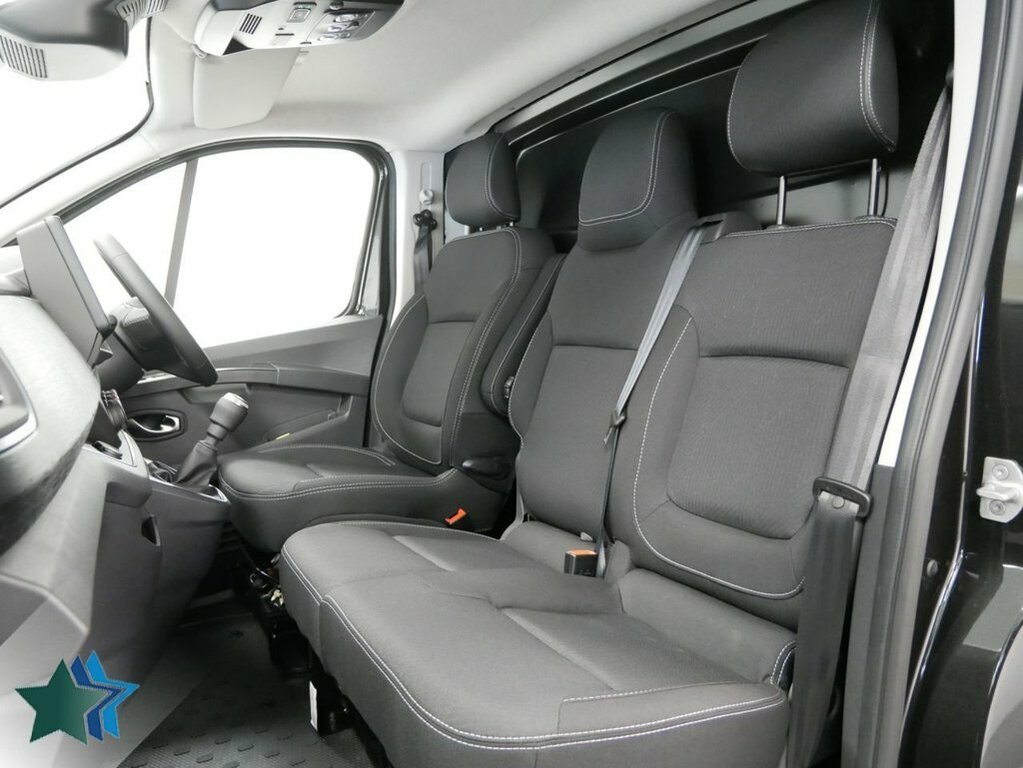 Renault Trafic Mpv Black #3