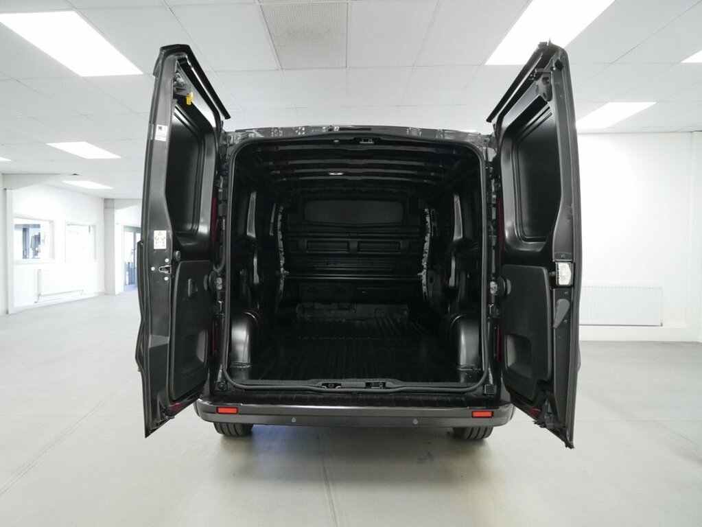 Renault Trafic Mpv Black #5