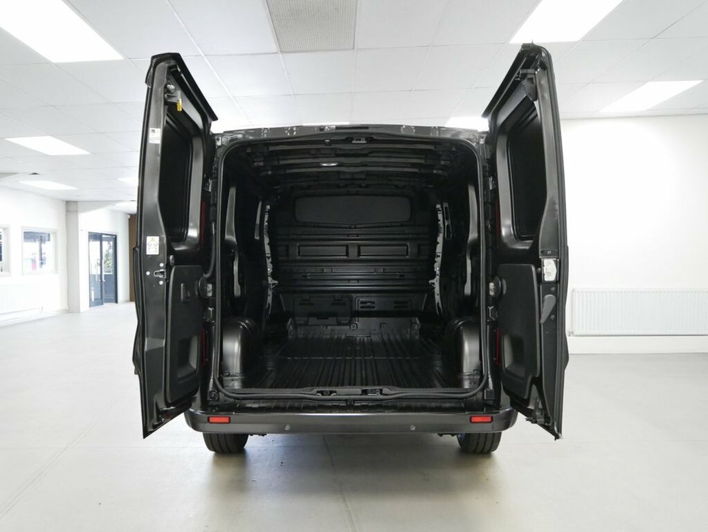 Renault Trafic Mpv Black #6