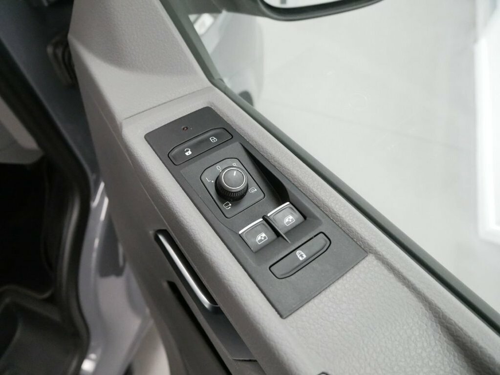 Volkswagen Transporter Sportline Mpv Grey #40