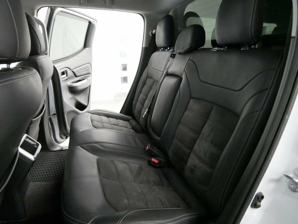 Mitsubishi L200 Di-d Dc Barbarian Pickup 2.2 Grey #33