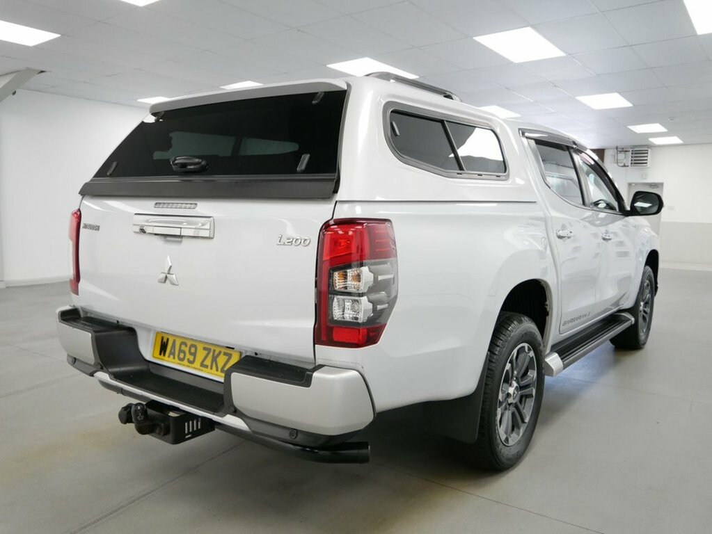 Mitsubishi L200 Di-d Dc Barbarian Pickup 2.2 Grey #11