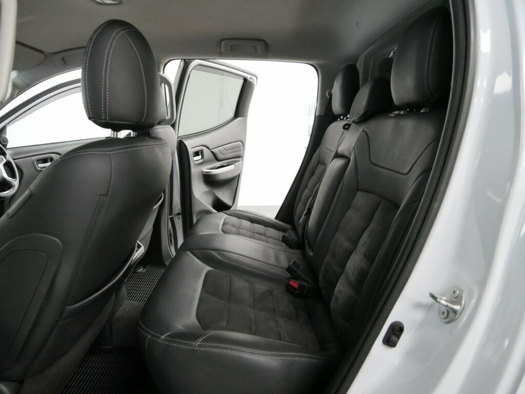 Mitsubishi L200 Di-d Dc Barbarian Pickup 2.2 Grey #32