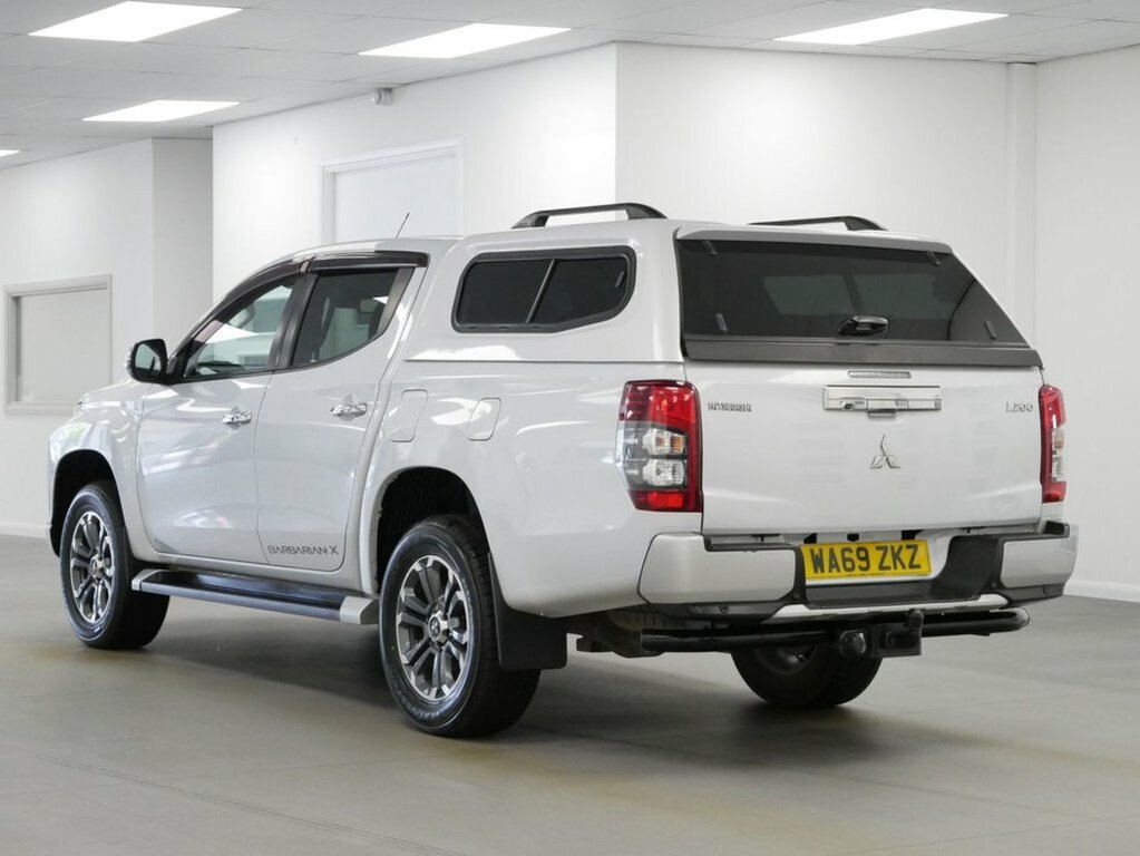 Mitsubishi L200 Di-d Dc Barbarian Pickup 2.2 Grey #9