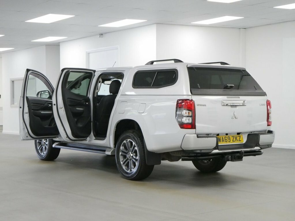 Mitsubishi L200 Di-d Dc Barbarian Pickup 2.2 Grey #29