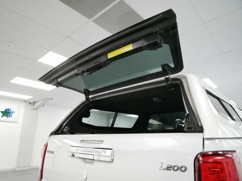 Mitsubishi L200 Di-d Dc Barbarian Pickup 2.2 Grey #27