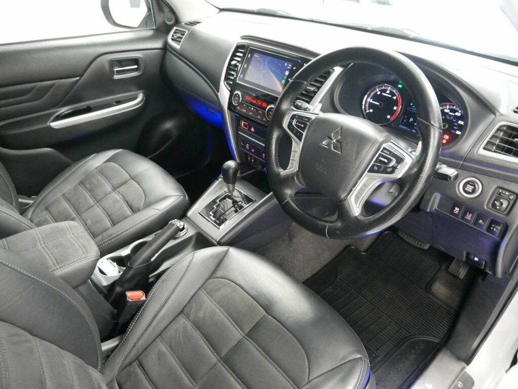 Mitsubishi L200 Di-d Dc Barbarian Pickup 2.2 Grey #13