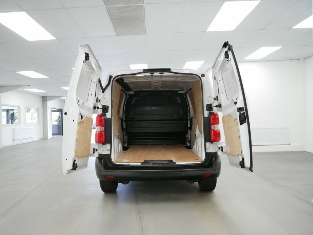 Peugeot Expert 2.0 Bluehdi 1200 Professional Standard Combi Van E #10