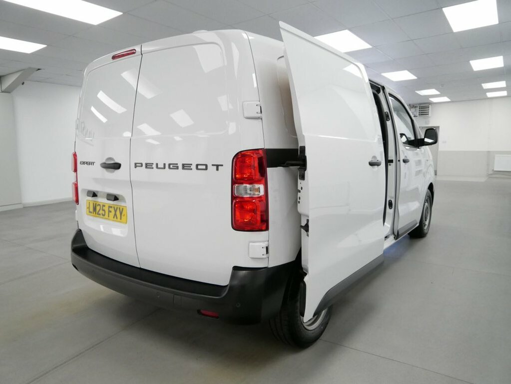 Peugeot Expert 2.0 Bluehdi 1200 Professional Standard Combi Van E #25