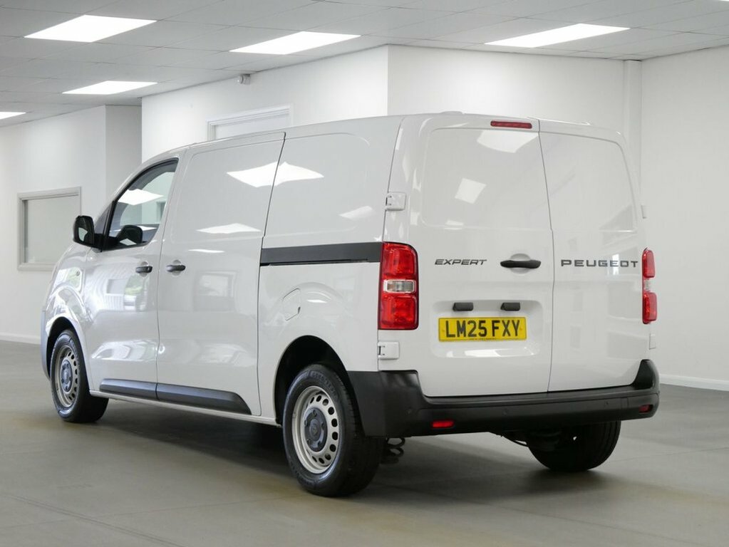 Peugeot Expert 2.0 Bluehdi 1200 Professional Standard Combi Van E #9