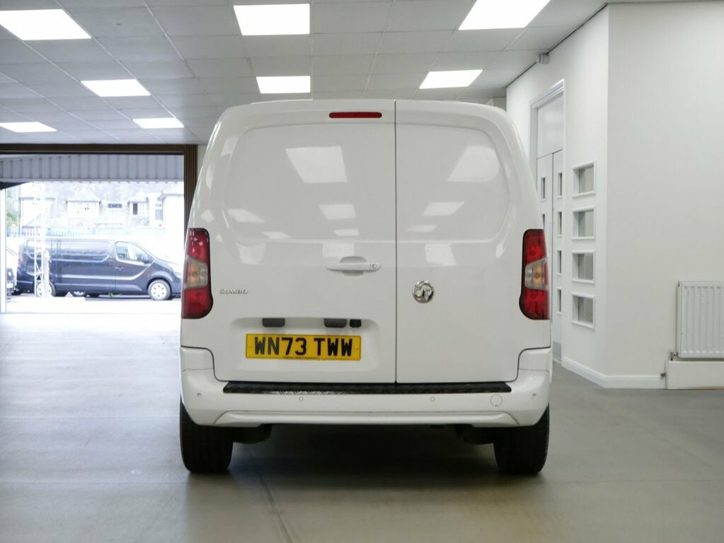 Vauxhall Combo 1.5 Turbo D 2300 Pro L1 H1 Euro 6 100 Bhp 42,886 Black #10