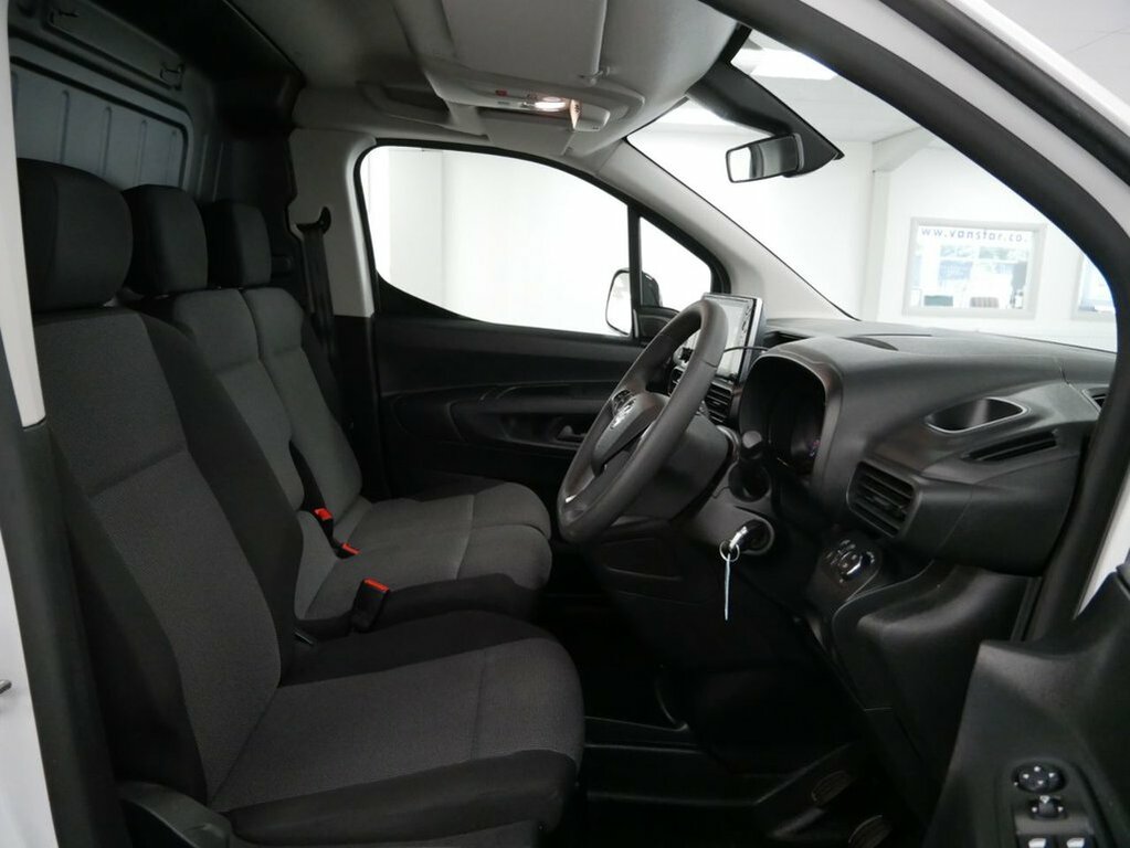 Vauxhall Combo 1.5 Turbo D 2300 Pro L1 H1 Euro 6 100 Bhp 42,886 Black #15