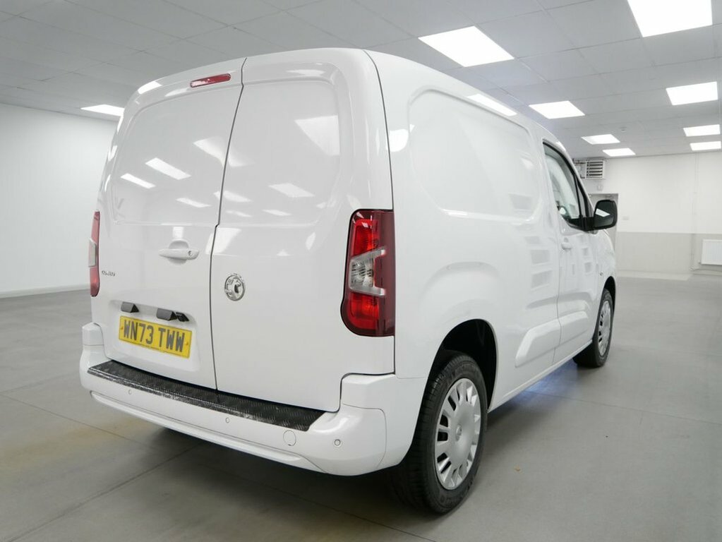 Vauxhall Combo 1.5 Turbo D 2300 Pro L1 H1 Euro 6 100 Bhp 42,886 Black #11