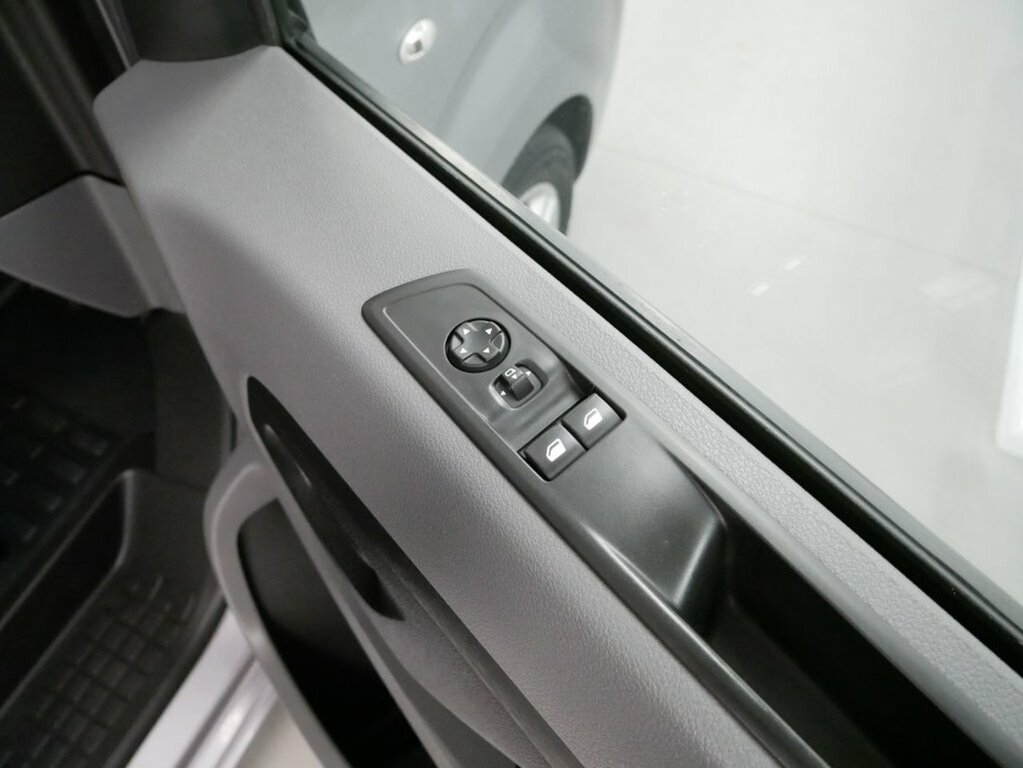 Peugeot E-Expert 1000 100Kw 75Kwh Professional Grey #28