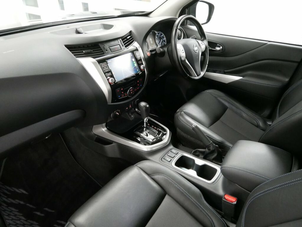 Nissan Navara 2.3L Tekna Grey #23