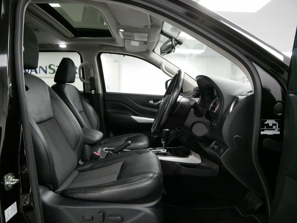 Nissan Navara 2.3L Tekna Grey #16