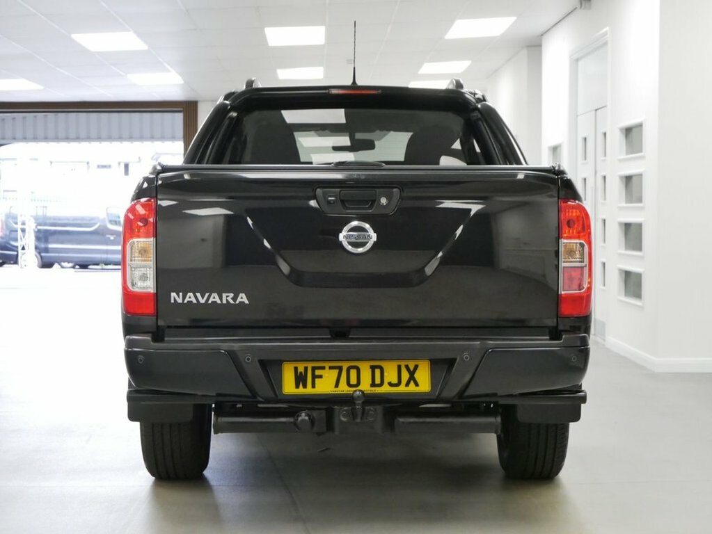Nissan Navara 2.3L Tekna Grey #11