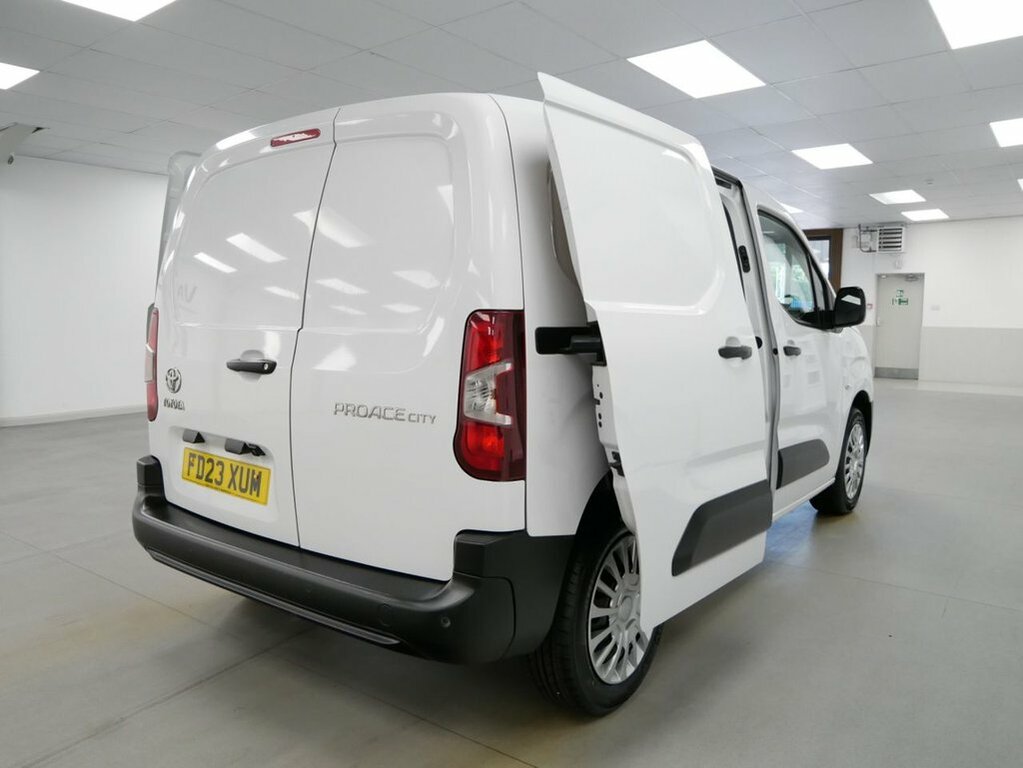 Toyota Proace City Active White #26