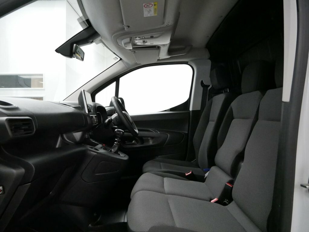Toyota Proace City Active White #22
