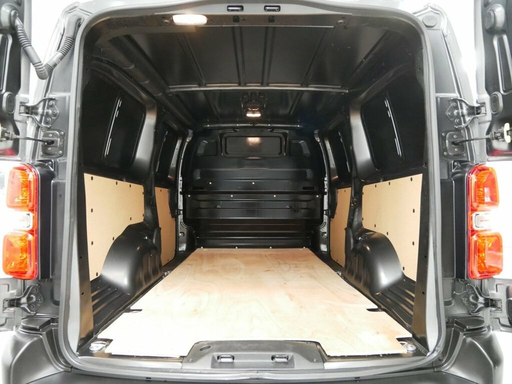 Citroen Dispatch Bluehdi Driver XL 2.0 120Ps Lwb Euro 6 1 Owner, 2 White #24