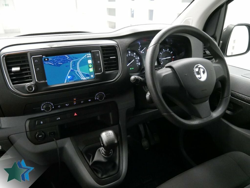 Vauxhall Vivaro 2L 2.0 Turbo D 3100 Sportive Panel Van White #2