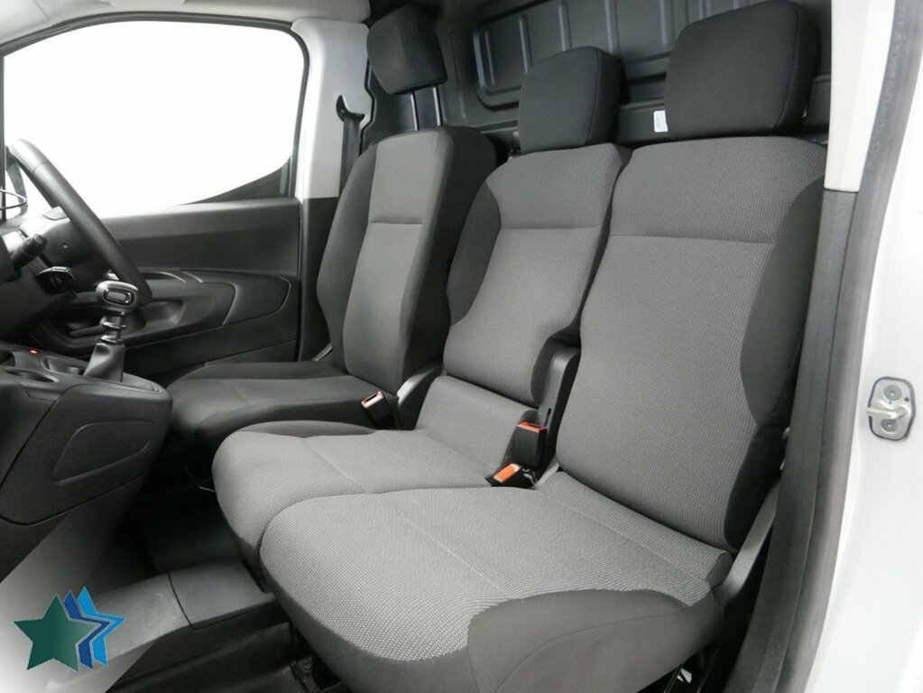 Toyota Proace City 1.5L Bluehdi Icon Short Panel Van Manua White #3