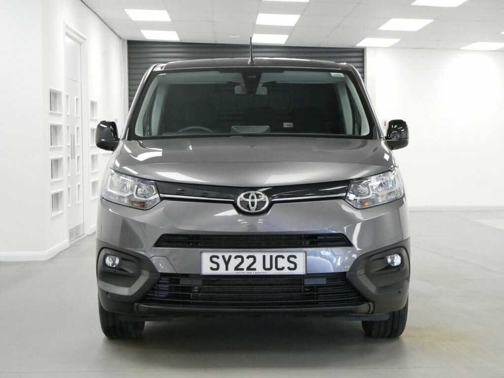 Toyota Proace City 1.5D 100 Active Van 6 Speed White #8