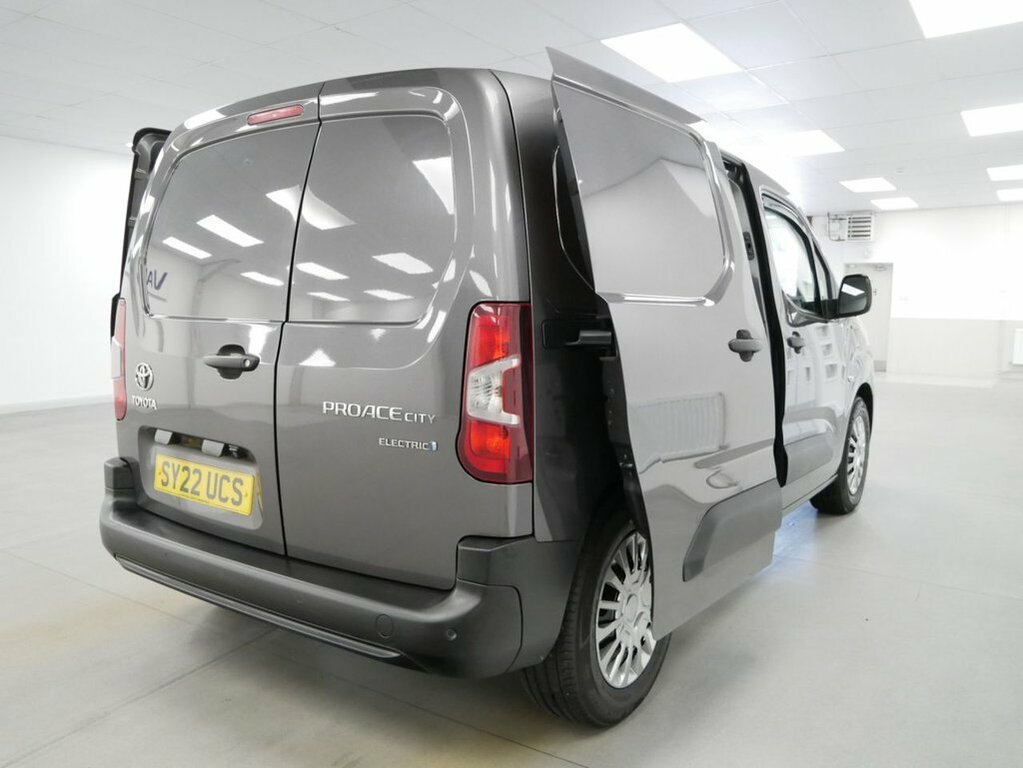 Toyota Proace City 1.5D 100 Active Van 6 Speed White #27