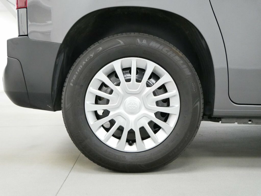Toyota Proace City 1.5D 100 Active Van 6 Speed White #24